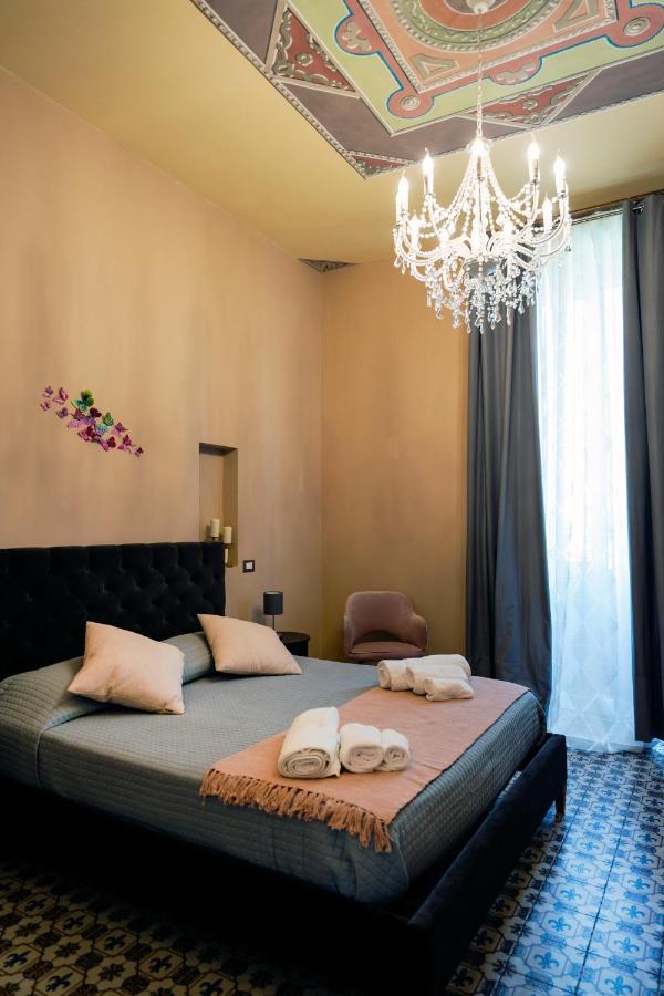 나폴리 Antica Dimora Deluxe B&B 외부 사진