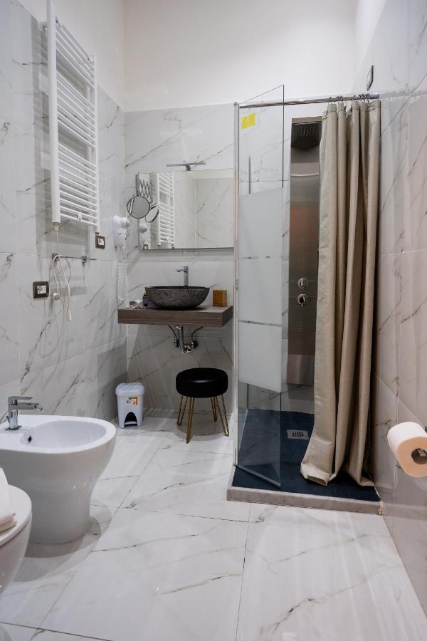 나폴리 Antica Dimora Deluxe B&B 외부 사진