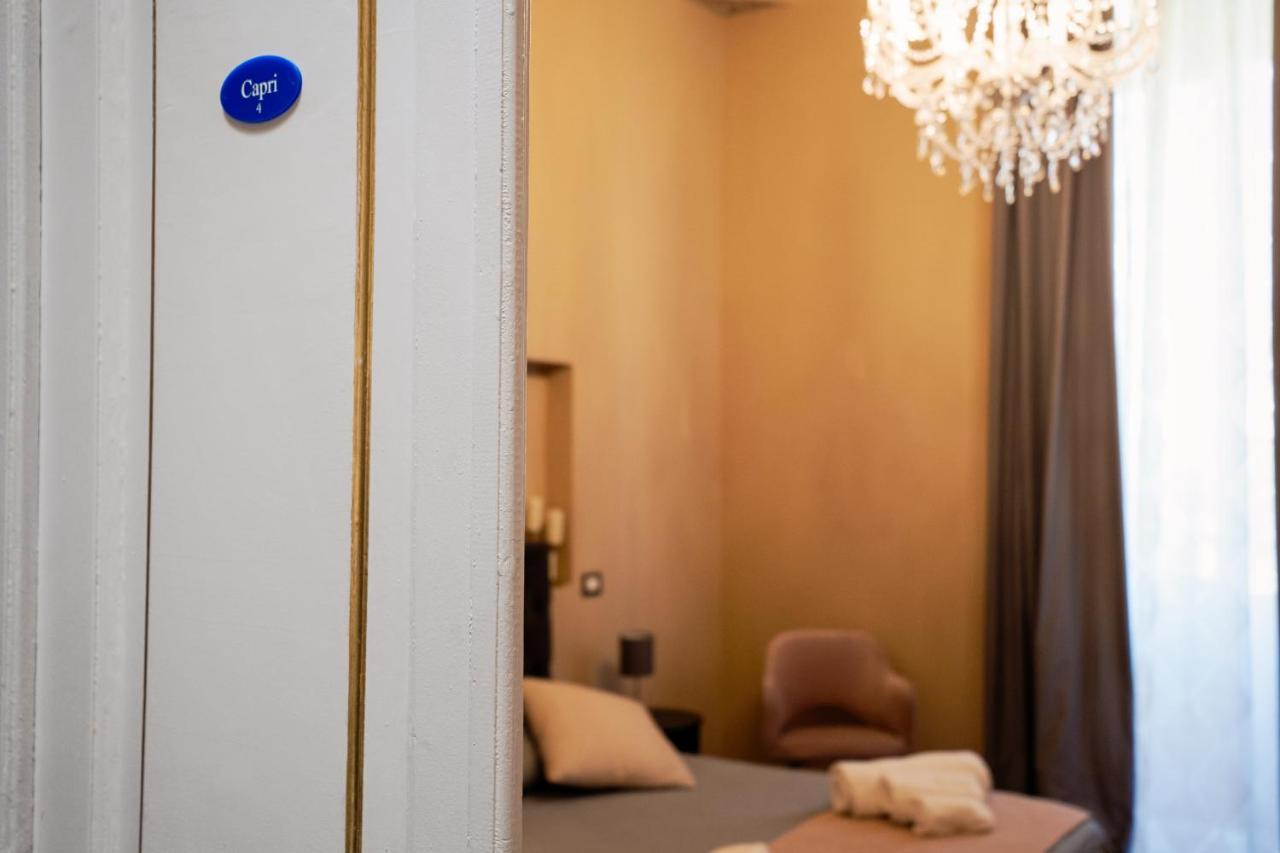 나폴리 Antica Dimora Deluxe B&B 외부 사진