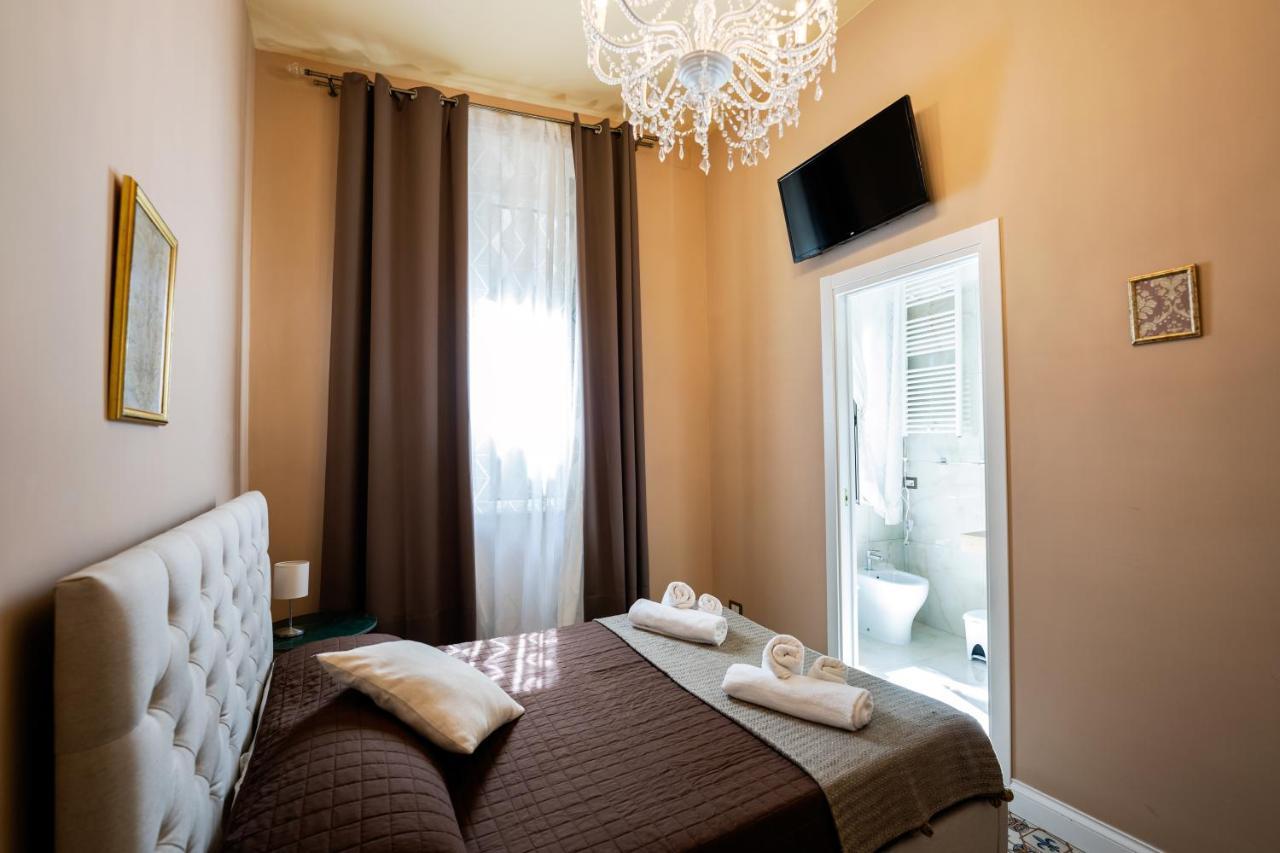 나폴리 Antica Dimora Deluxe B&B 외부 사진