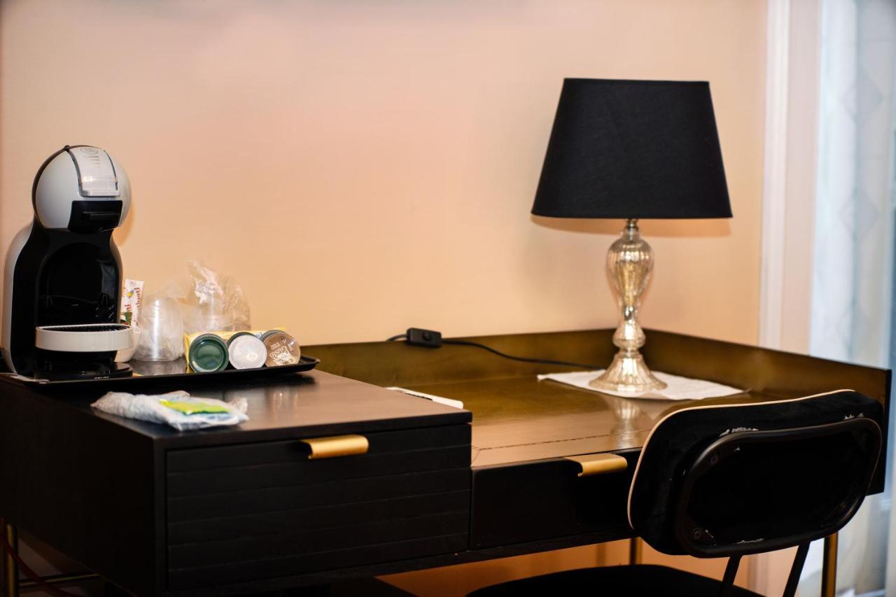 나폴리 Antica Dimora Deluxe B&B 외부 사진