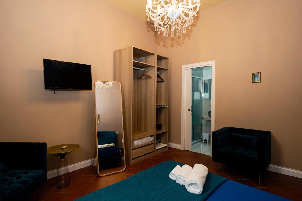 나폴리 Antica Dimora Deluxe B&B 외부 사진
